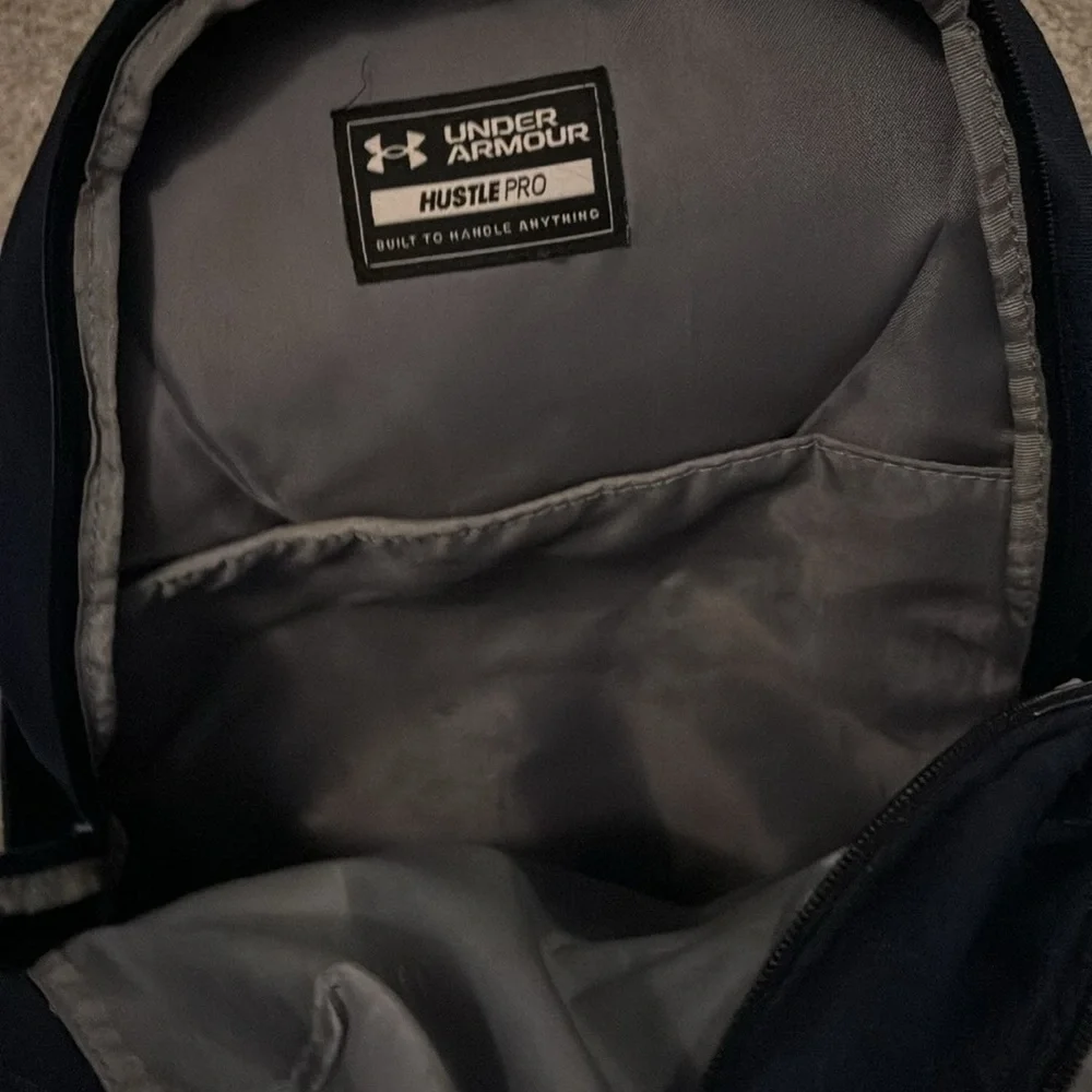 Under Armor Hustle Pro backpack - Picture 4 of 4